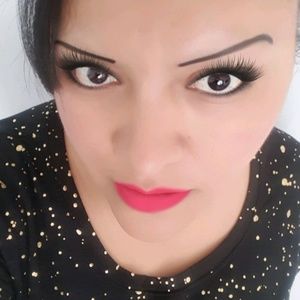 Meet your Posher, Mirna